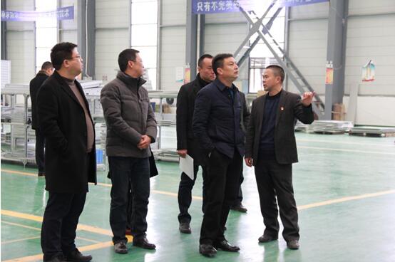 5a7e5da8175d7.jpg 2.jpg