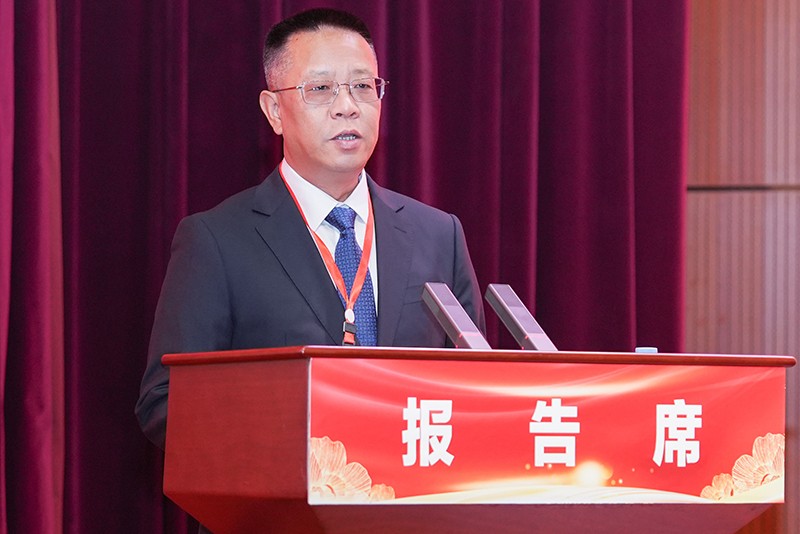 65af6e881ce17.jpg 05袁泉作工作報(bào)告.jpg