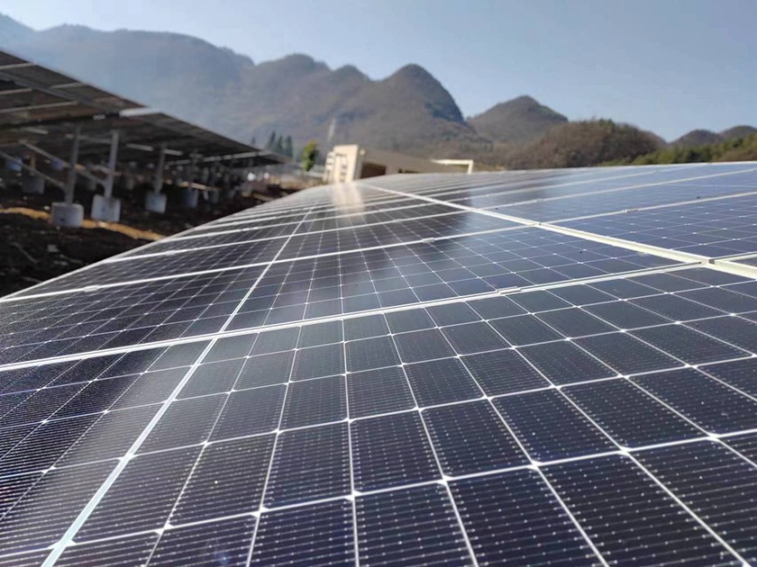 畢威高速水塘收費(fèi)站光伏板 畢威高速水塘收費(fèi)站光伏板