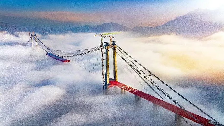 一等獎 《建設(shè)中的牂牁江特大橋》 作者:楊滔 一等獎 《建設(shè)中的牂牁江特大橋》 作者:楊滔